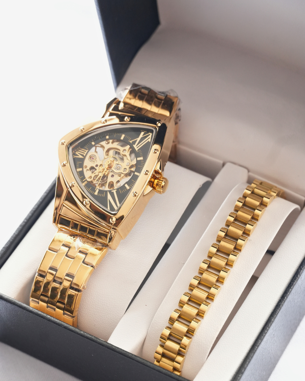 Reloj Triangular luxury
